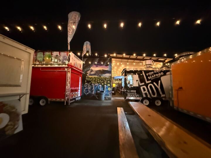 Image of Hawthorne Asylum food carts